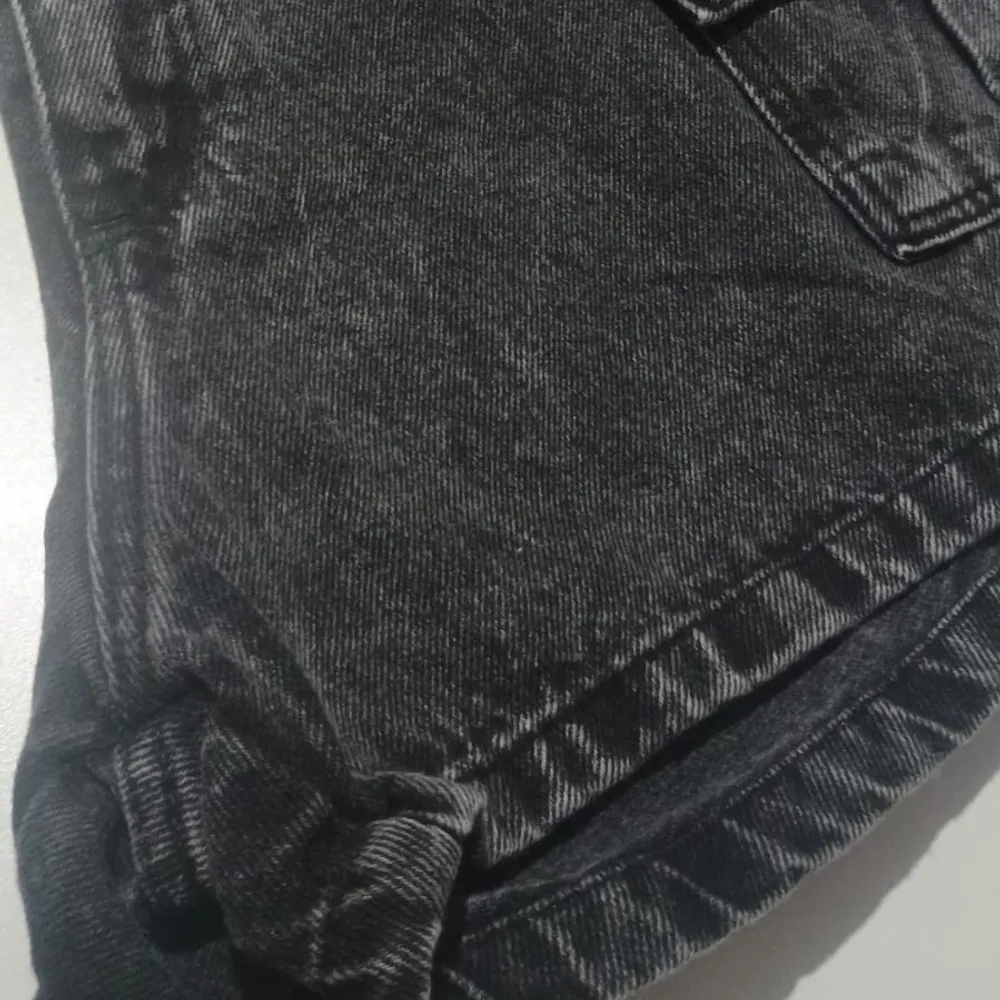 SHORT CARGO