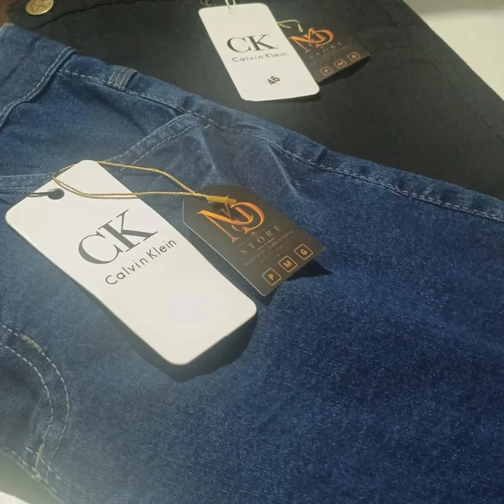 BERMUDA MASCULINA 