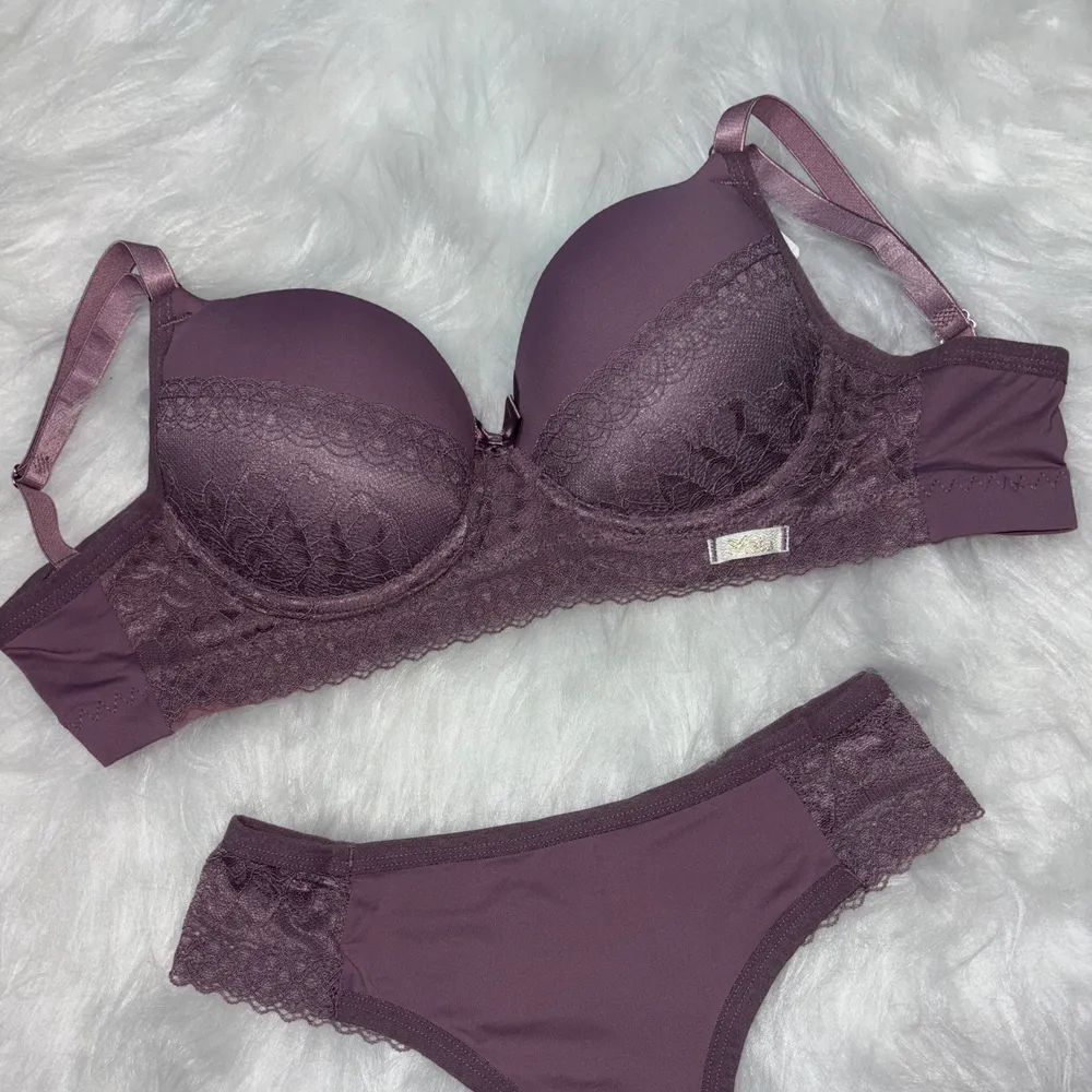 Conjunto Aninha M Ameixa Ref: 3023