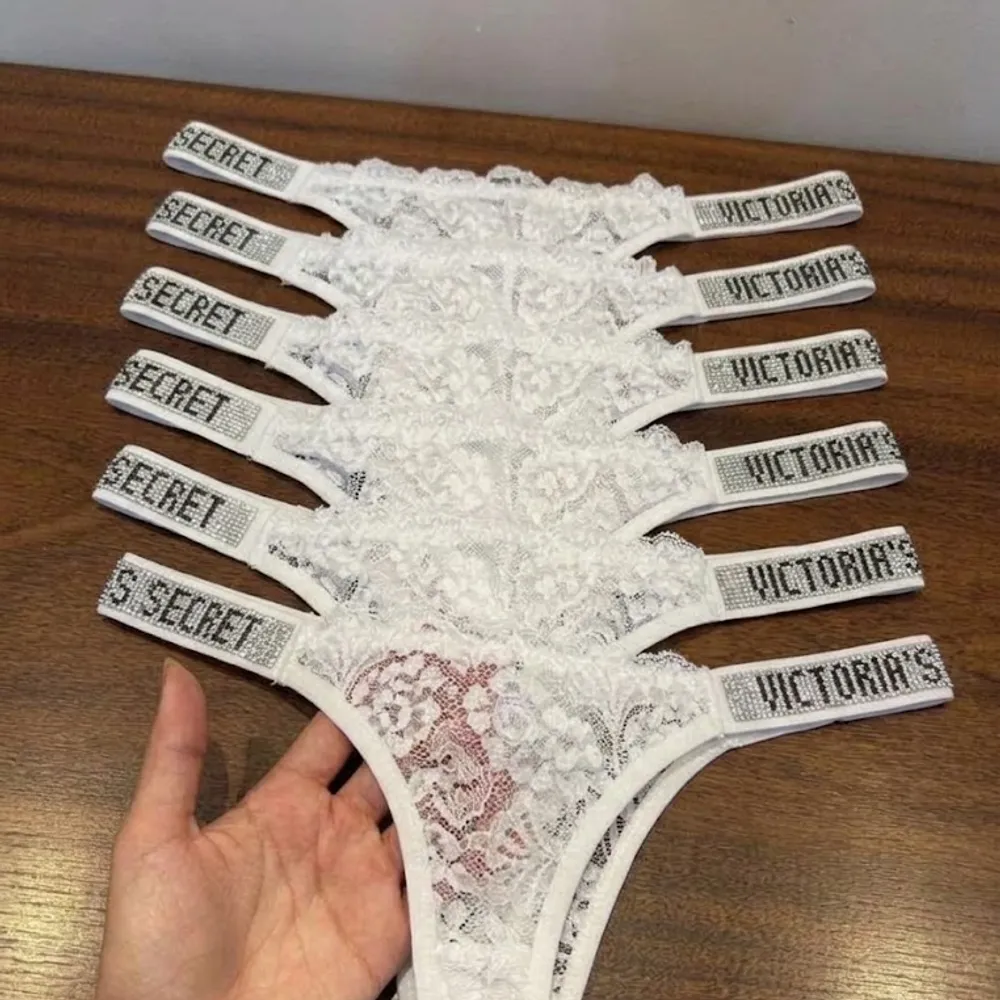 Calcinha Victoria’s Secret Renda Branca