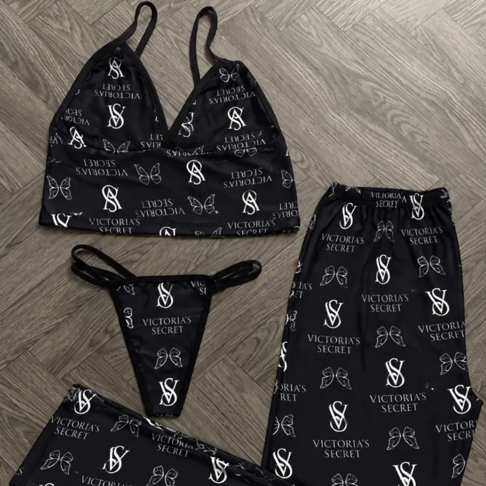 Pijama Victoria'Secret preto 3 Peças