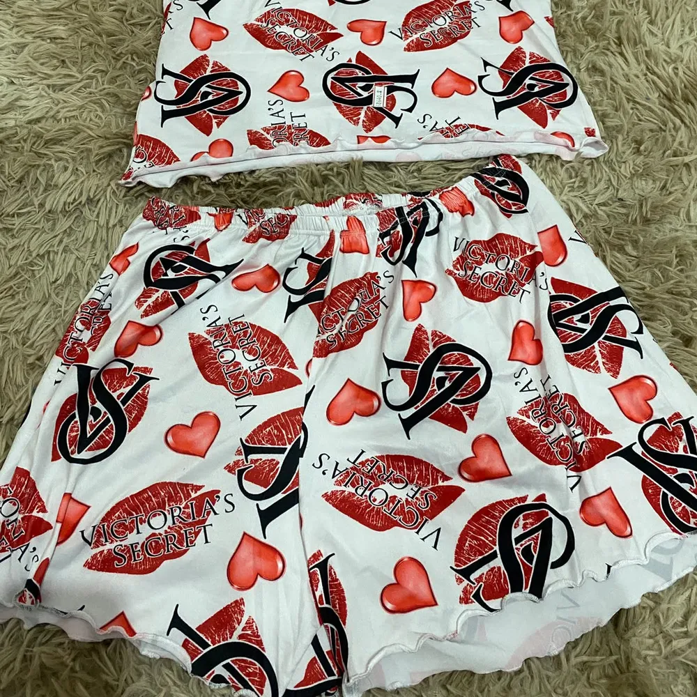 Pijama Branco Beijos verâo 2 Peças 