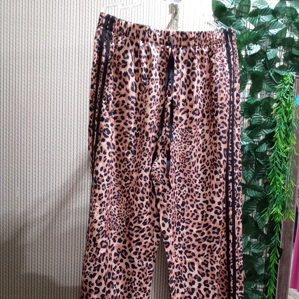 Calça de onça