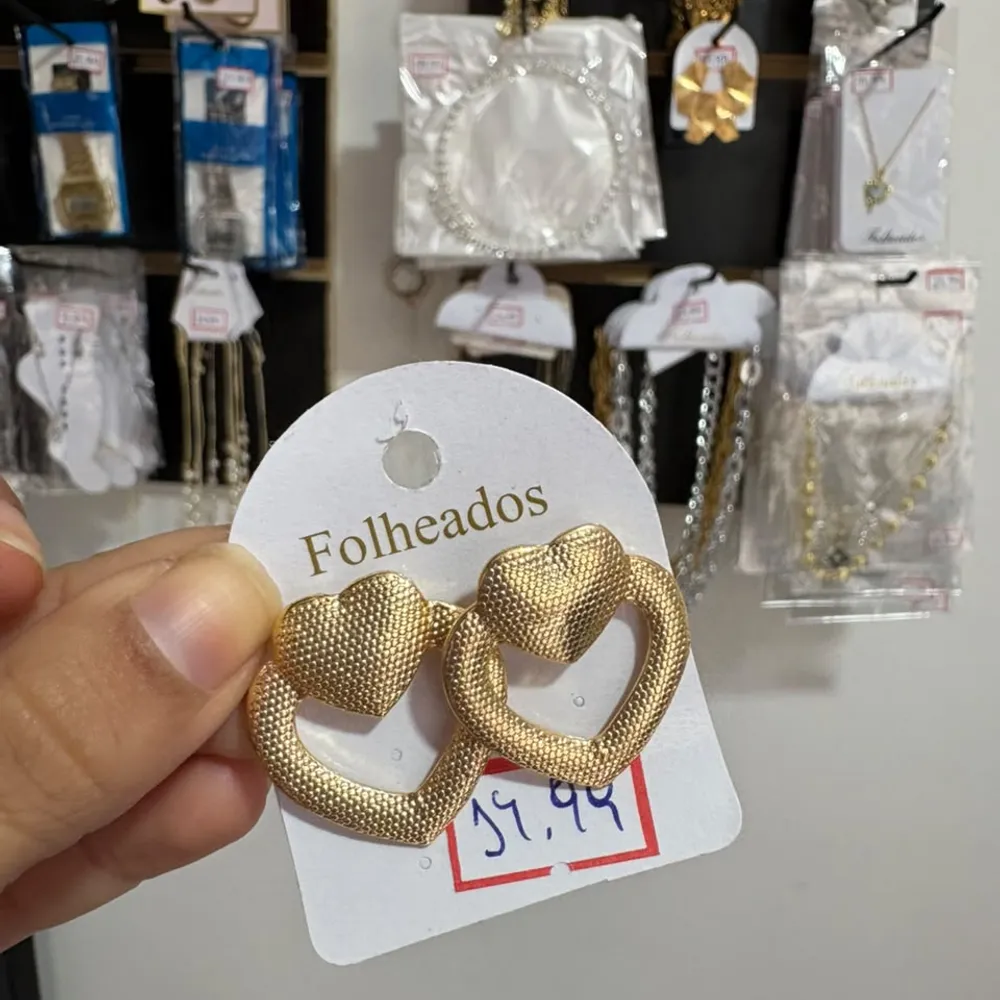 brinco folheado dourado