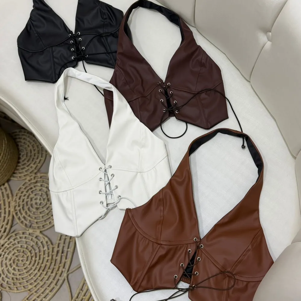 Cropped couro eco
