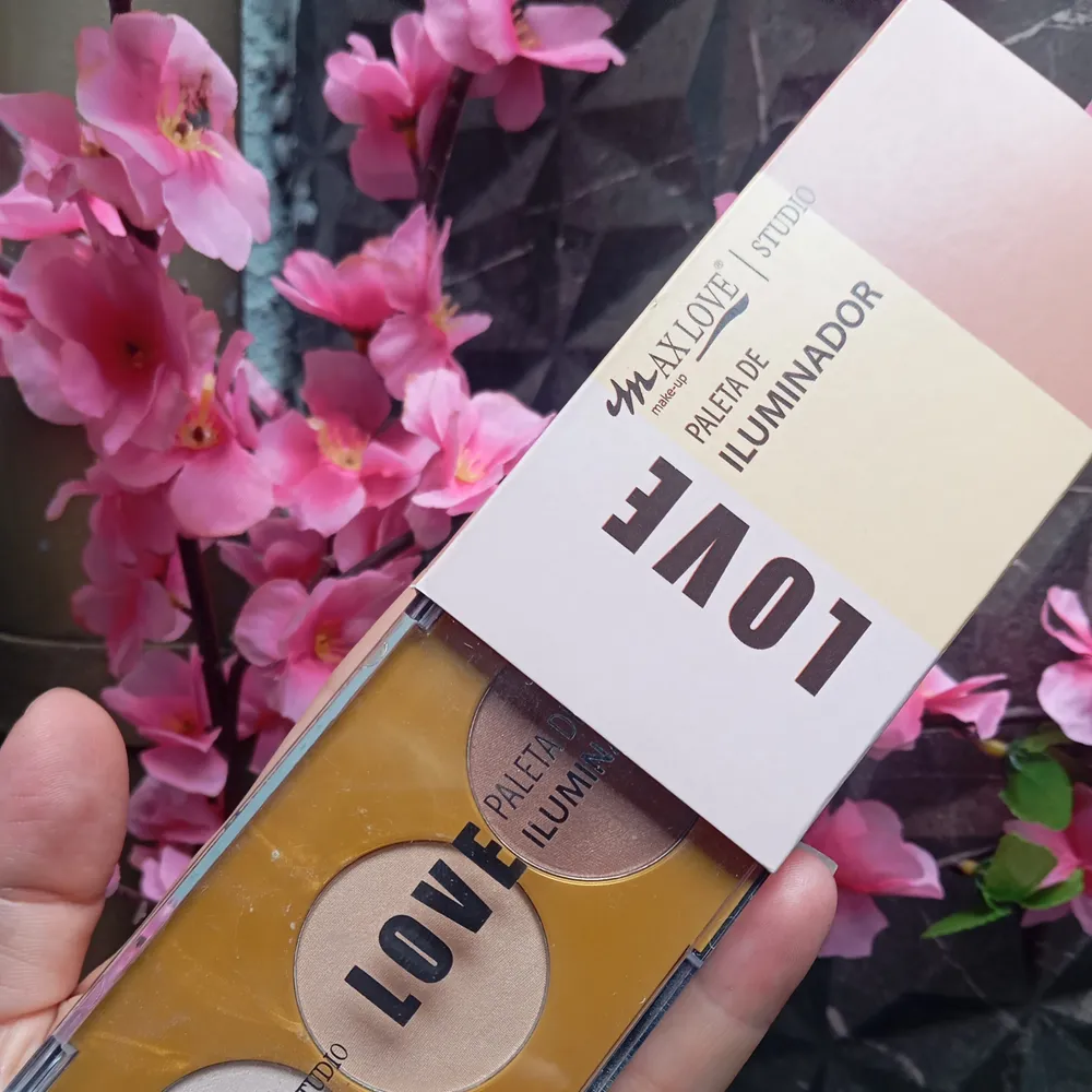 Paleta de iluminador Max love cor 01