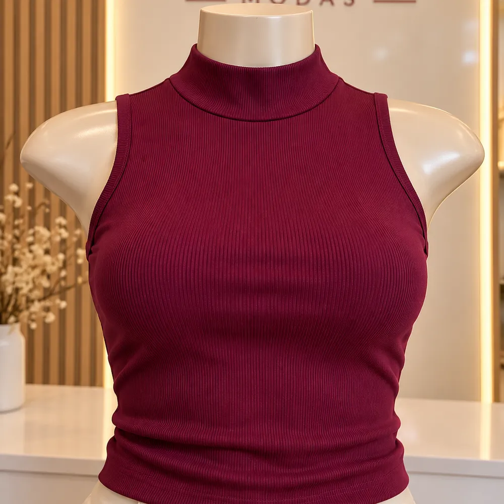 Blusa gola alta 