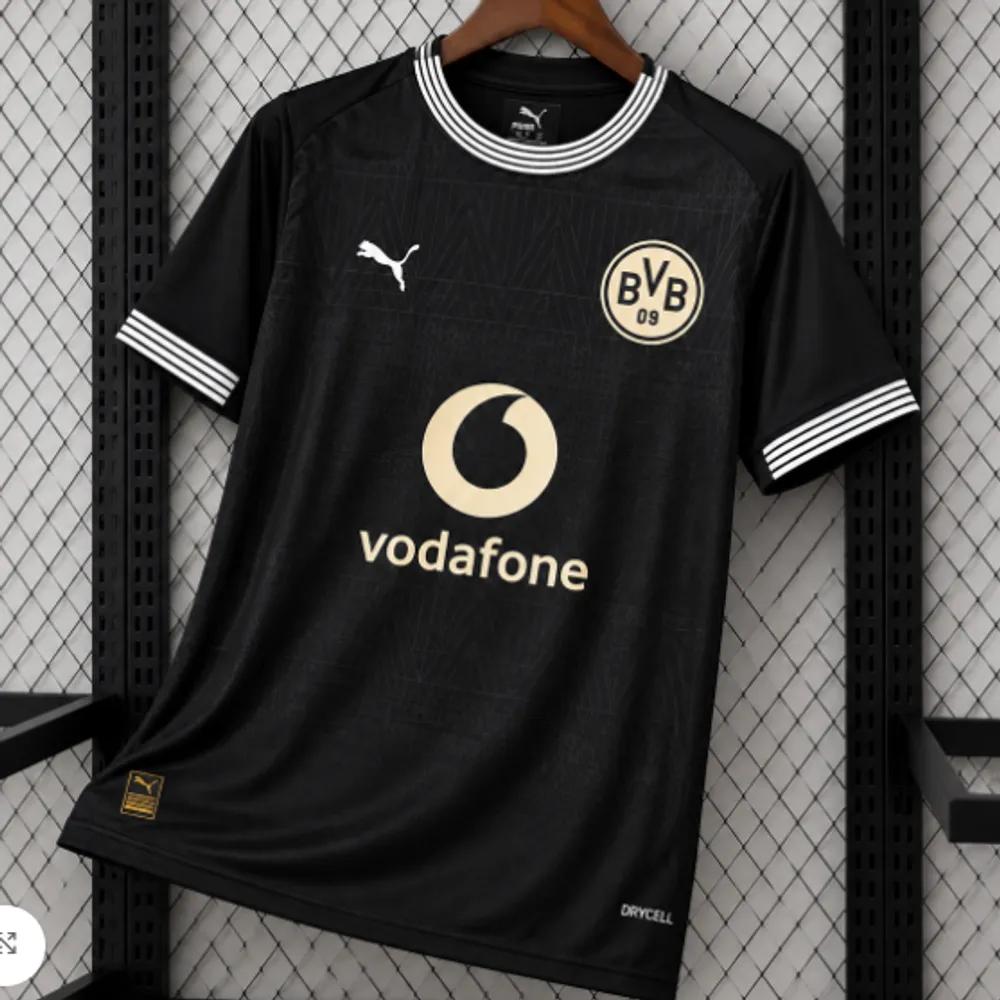 Borussia Dortmund Visitante 26-27