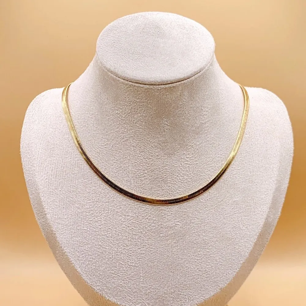 Colar feminino