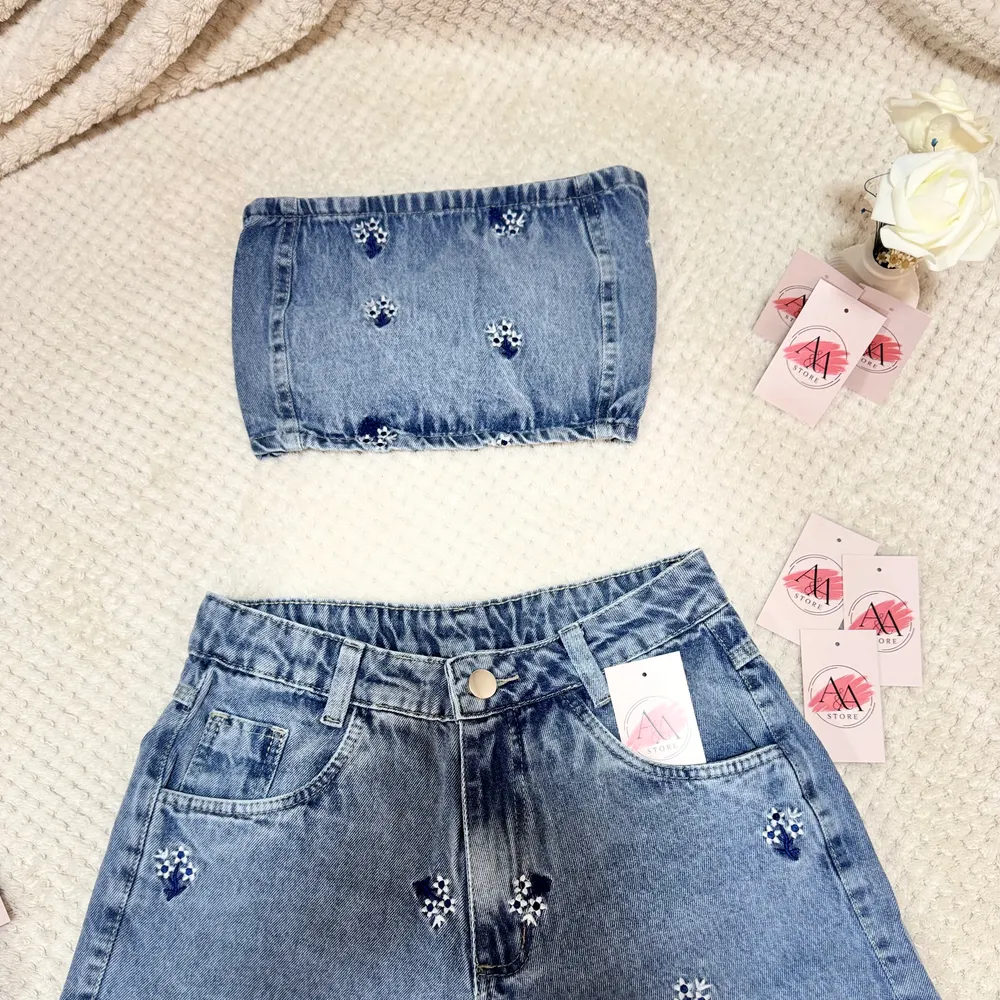 Conjunto bordado