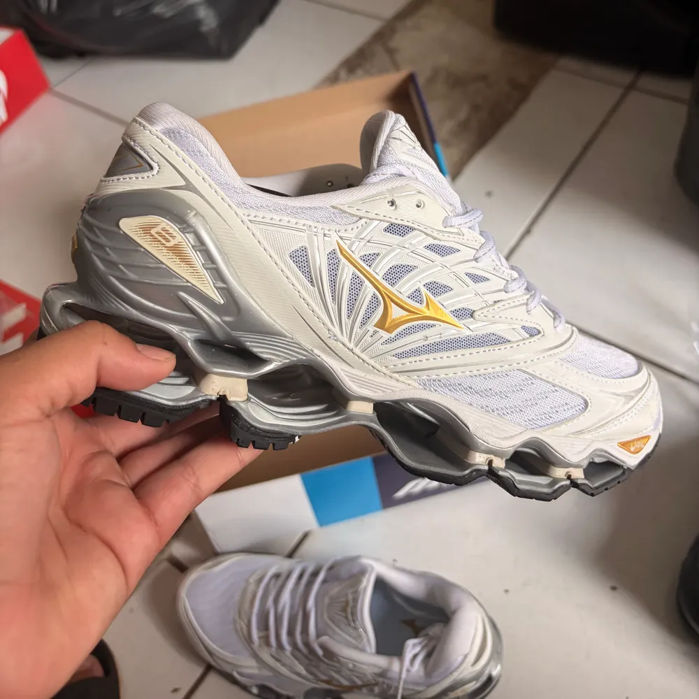 Tenis Mizuno
