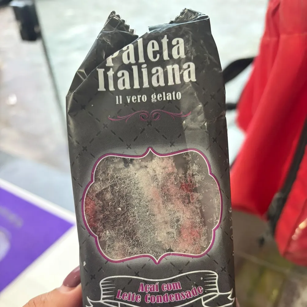 Paleta Açaí com leite condensado