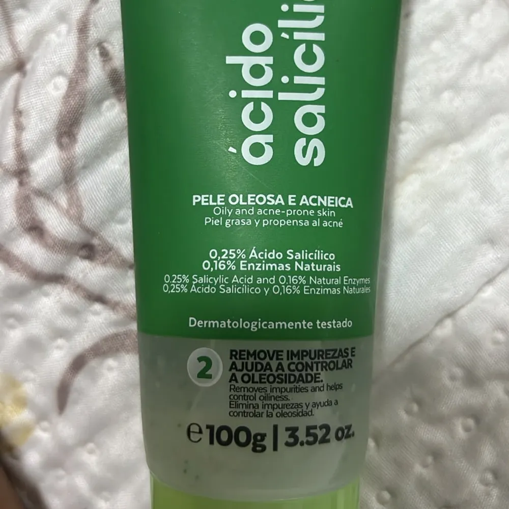 Gel Esfoliante enzimático - ácido salícilico