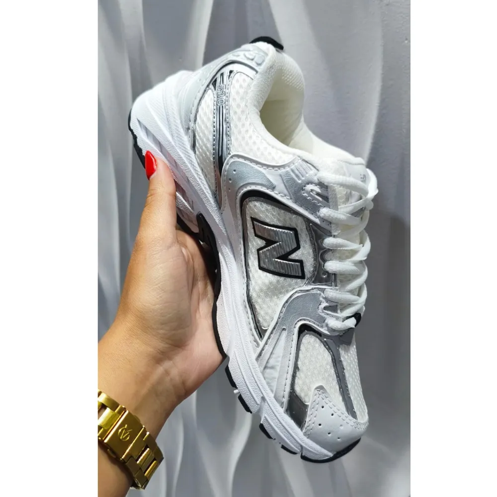 New Balance 530