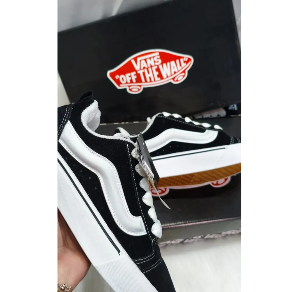 Vans knu