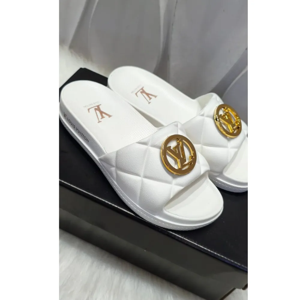 Chinelo Lv