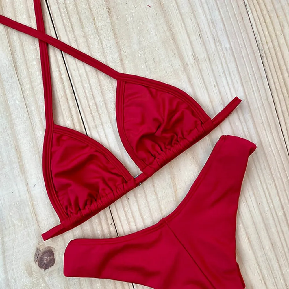 biquini asa delta vermelho