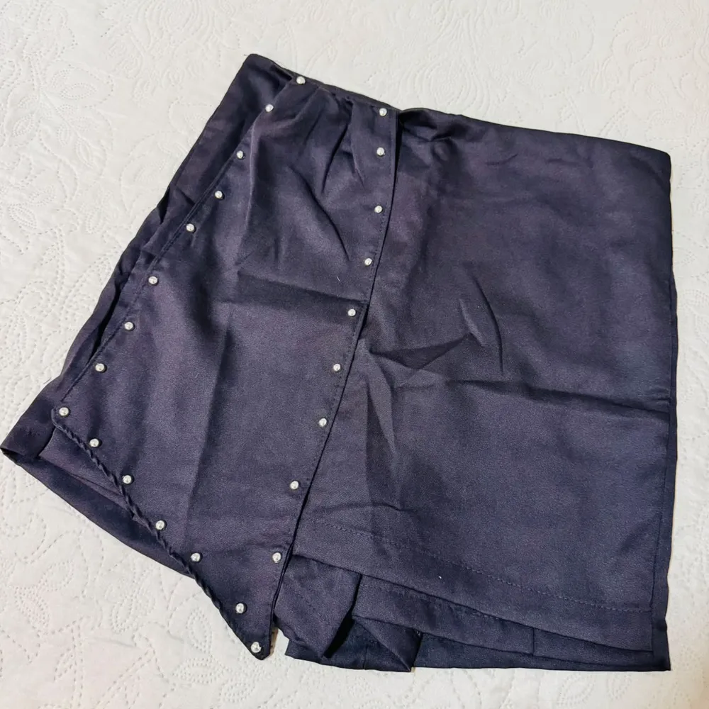 Short/Saia Liz preta - com strass