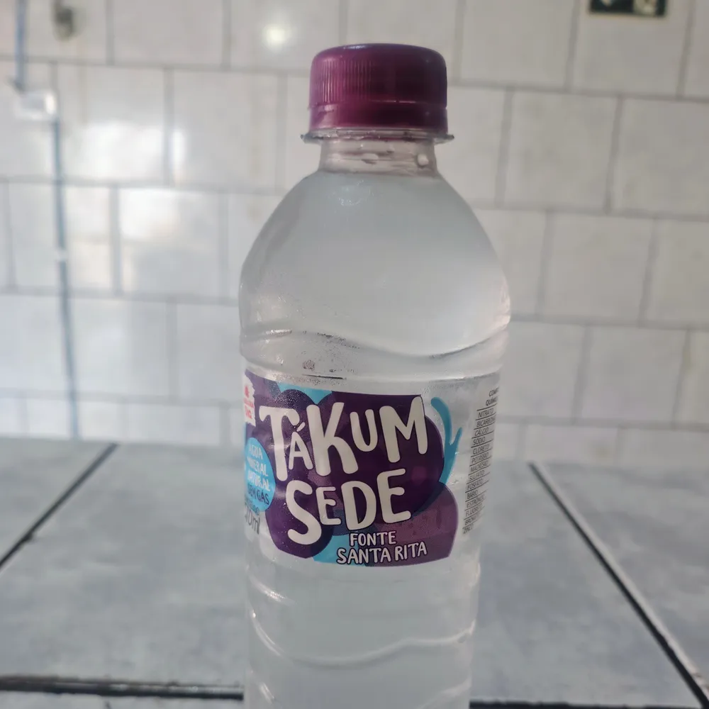 Água sem gás 