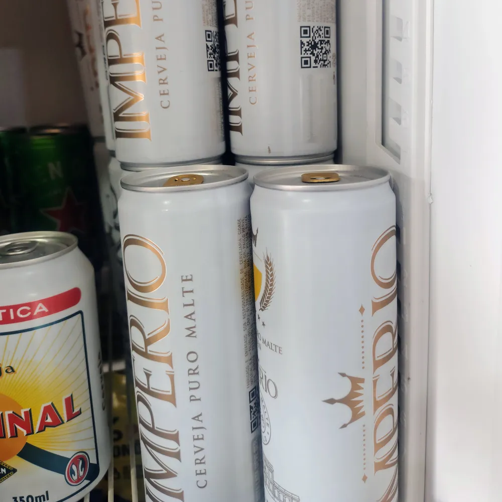 Império lata 