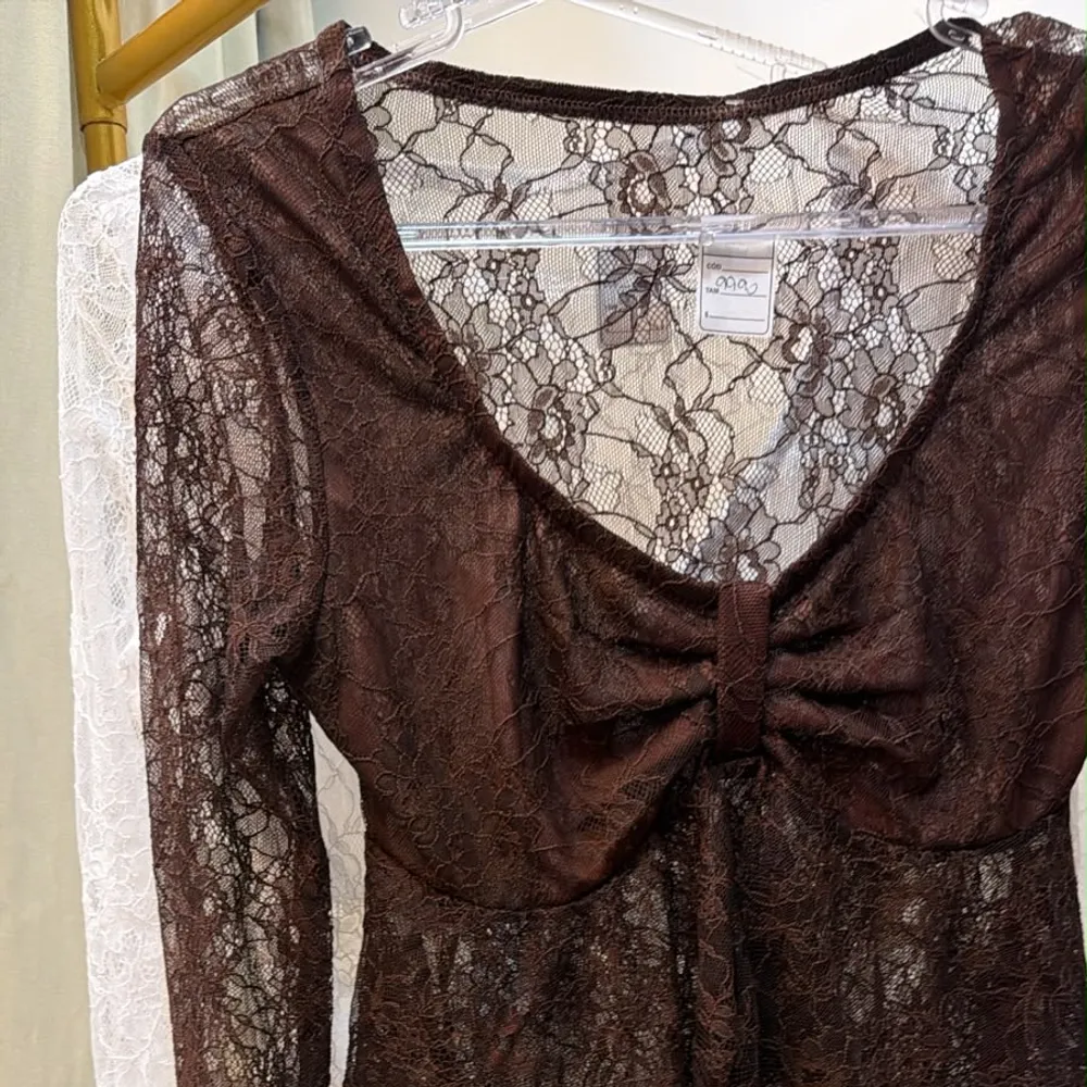 Blusa renda manga longa
