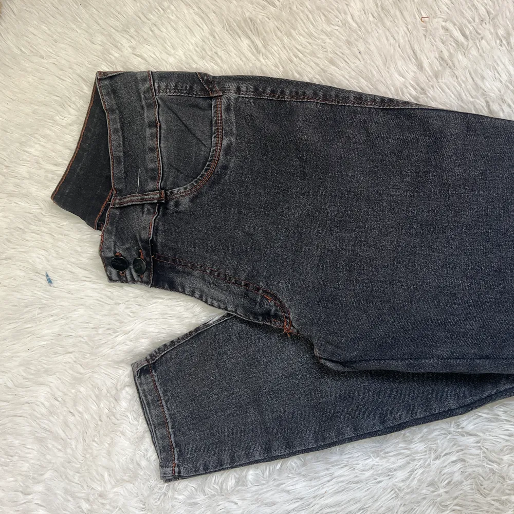 Calça grafite plus 