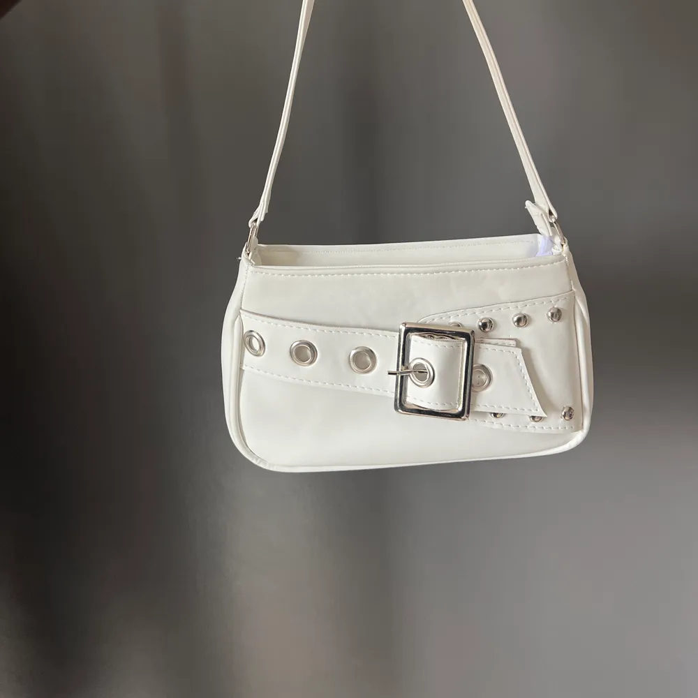 Bolsa fivela 