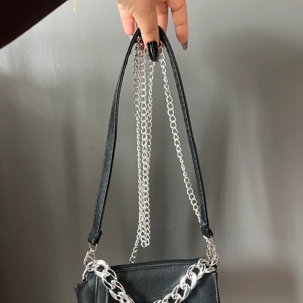 Bolsa preta corrente 
