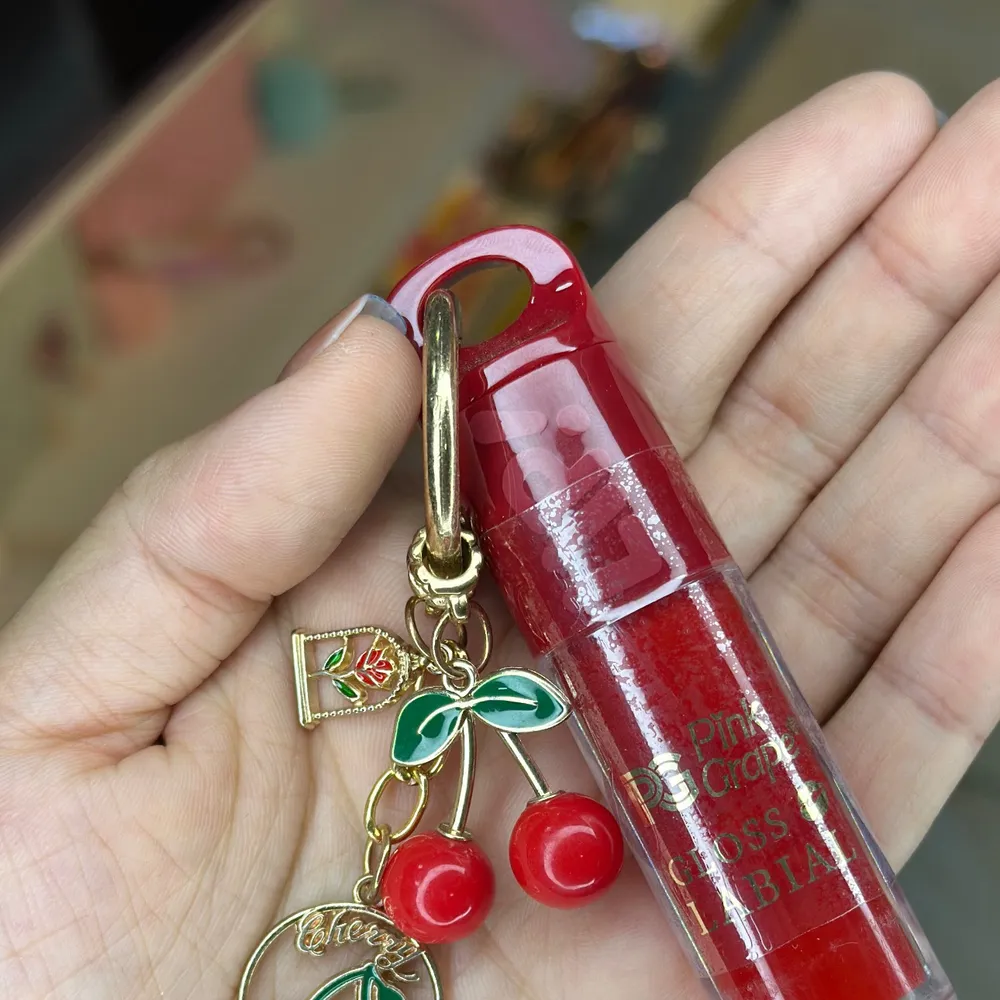 Gloss cereja vermelho