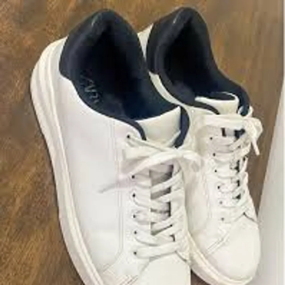tenis zara