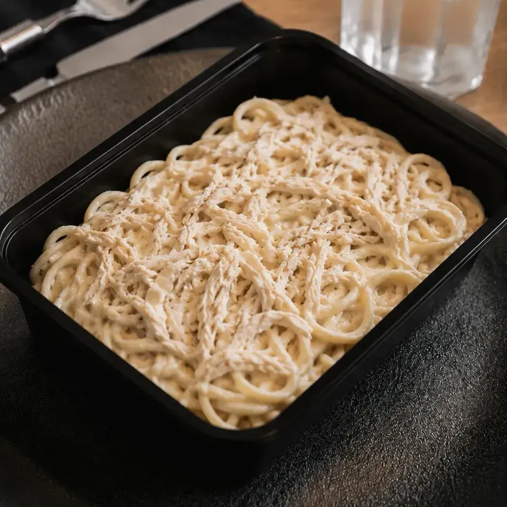 Macarrão c/ Frango ao Molho Branco