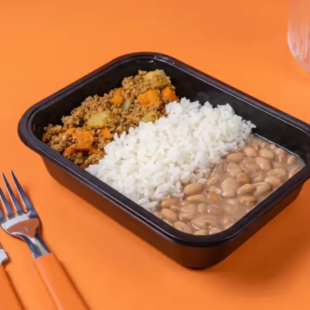 Carne moída com cenoura e batata, arroz branco e feijão carioca