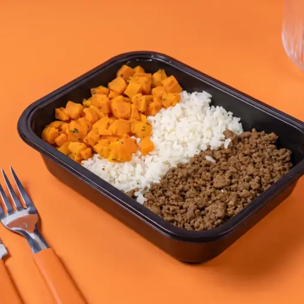 Carne moída c/ arroz branco e cenoura refogada