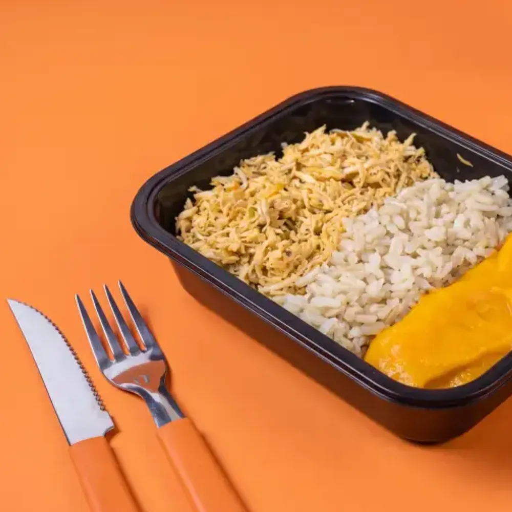 Frango desfiado c/ arroz branco e purê de abóbora