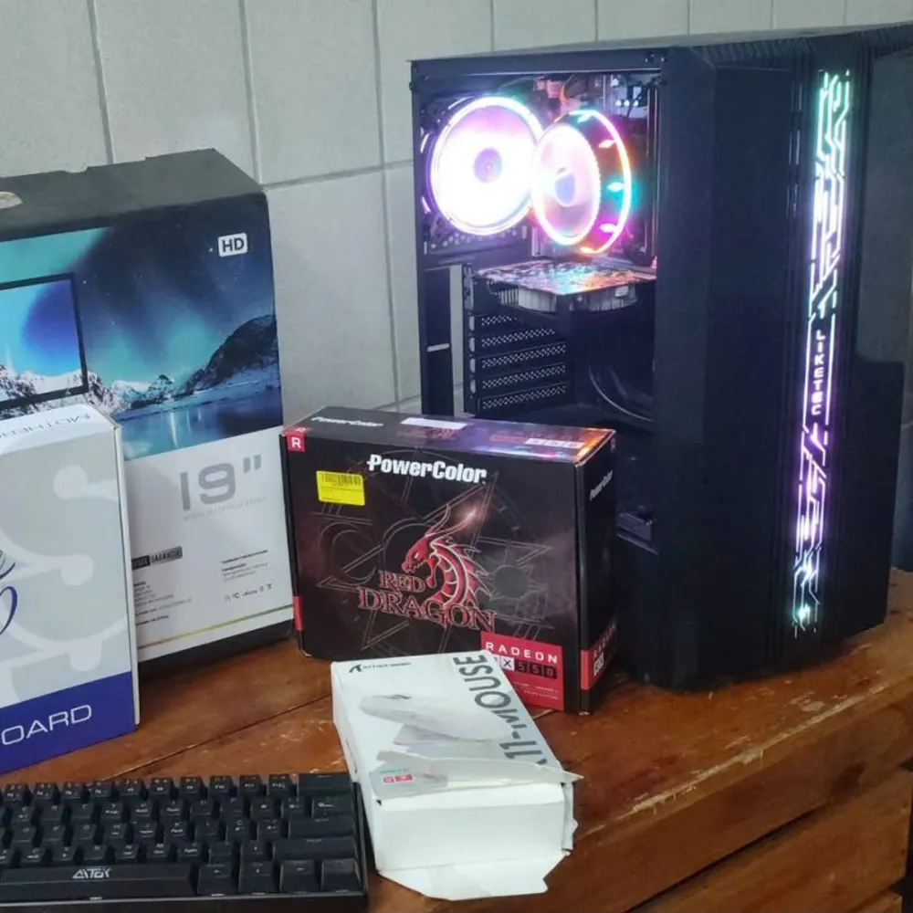 PC GAMER R5 1600